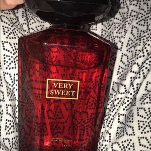 Victoria secret perfume